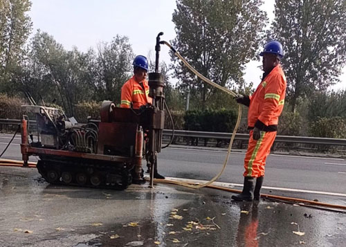杭锦后高速公路下沉注浆加固